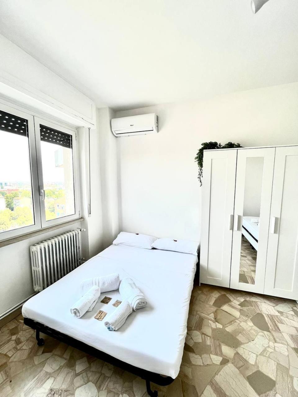 Apartamento Skyscraper 11 Cinisello Balsamo Exterior foto